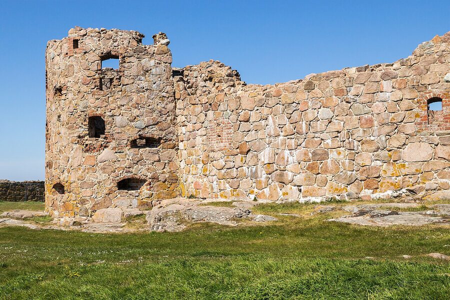 Hammershus tower remains and stone walls