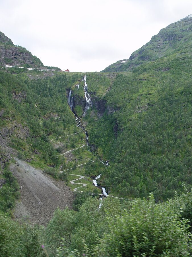 Flåm Railway descending into the lower Flåm valley