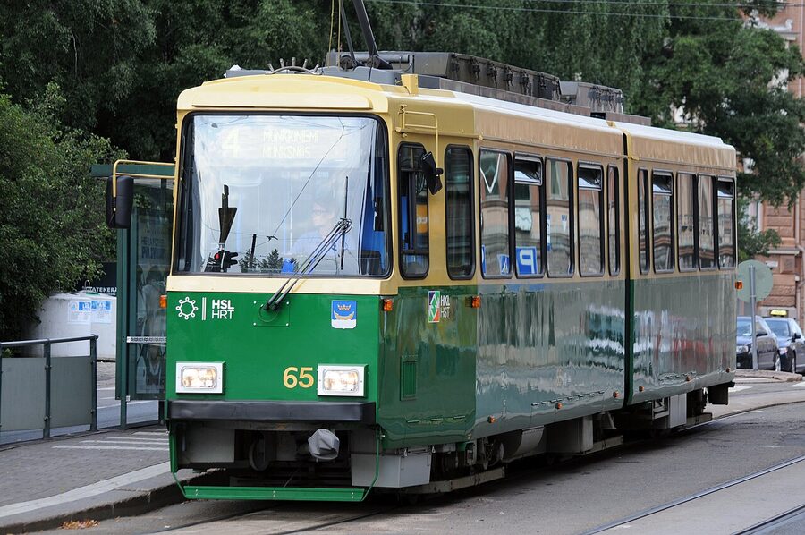 Valmet Nr I tram at the Katajanokan puisto stop in Helsinki
