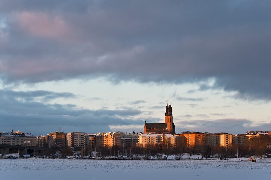 Högalidskyrkan in Hornstull's parish, the twin-towered landmark a short walk south of the metro