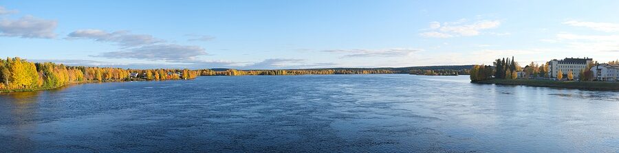 Ounaskoski river and bridge in Rovaniemi