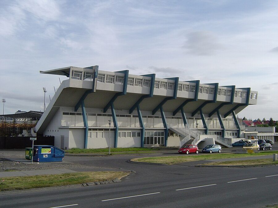Laugardalslaug pool, the Reykjavík alternative to a paid lagoon