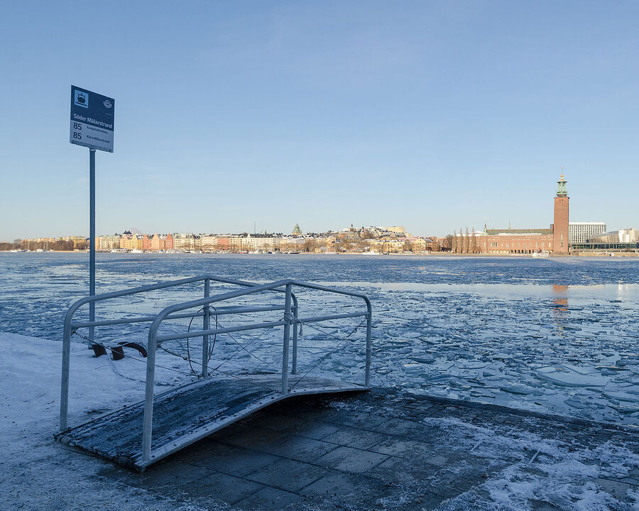 Stockholm commuter ferry line 85 along the Söder shoreline in winter