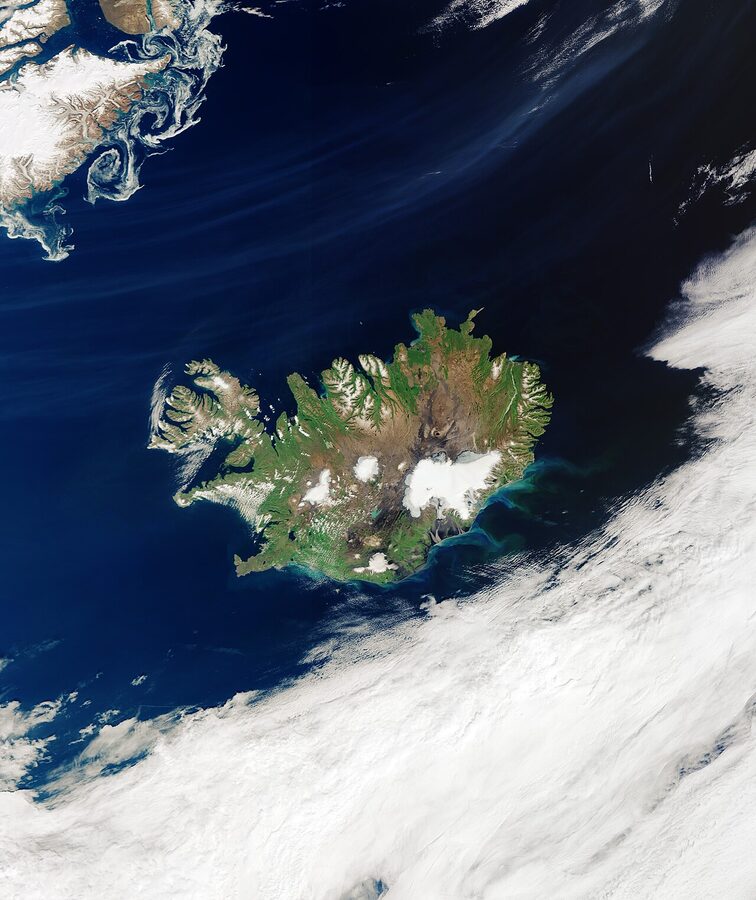 ESA Sentinel-3 satellite image showing a rare cloud-free Iceland