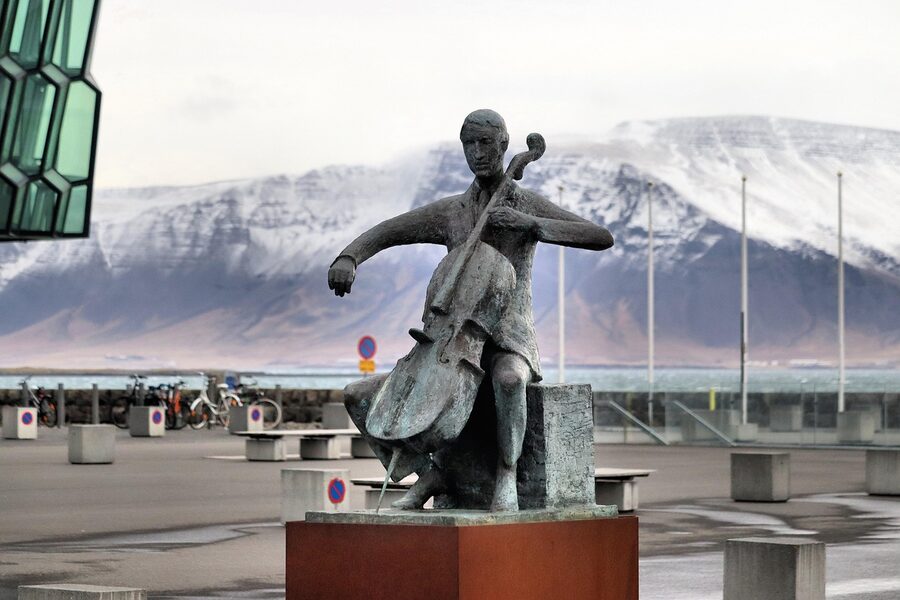 Cellist sculpture on a Reykjavik street