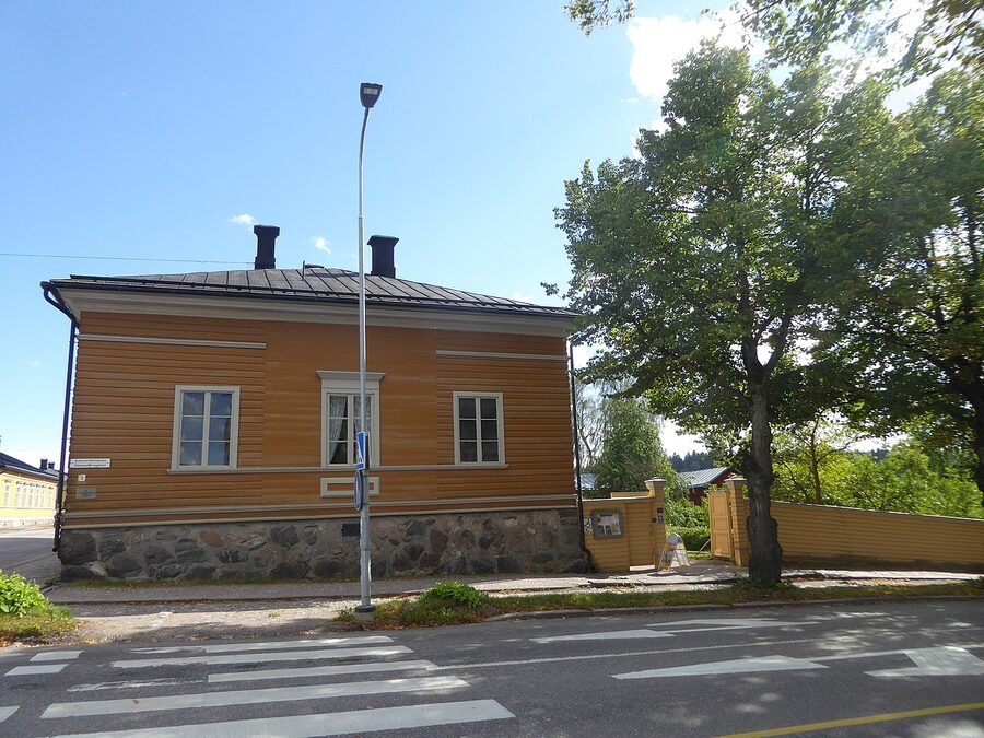 Exterior of J.L. Runeberg's house museum on Aleksanterinkatu, Porvoo, a yellow timber building with white trim