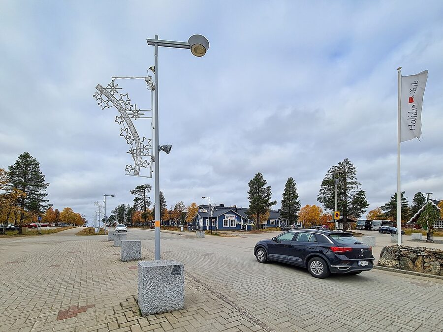 Saariselantie road in Saariselka