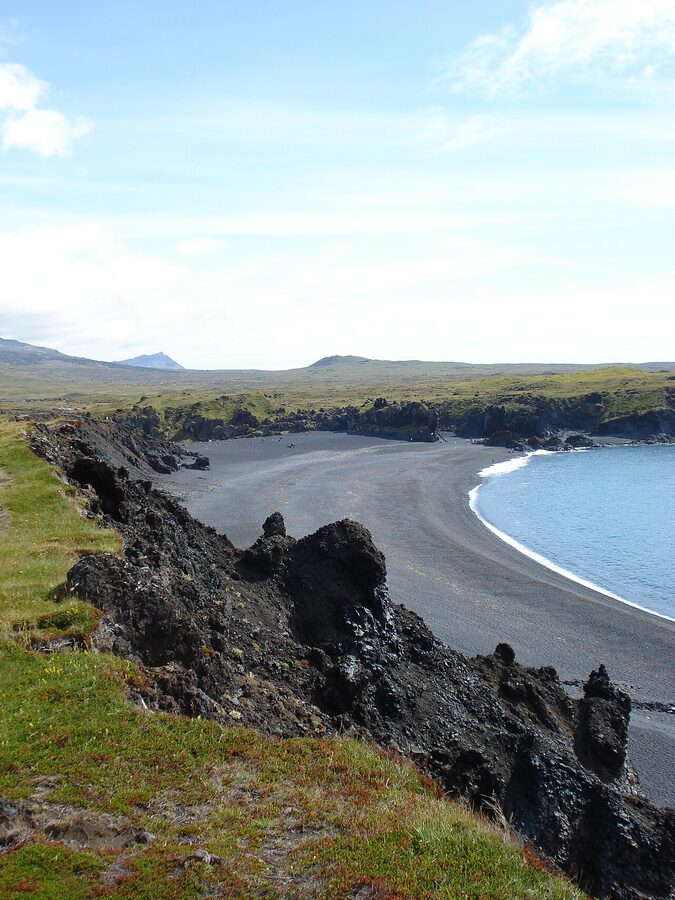 Djúpalónssandur black-pebble beach with the iron remains of the Epine GY7 trawler