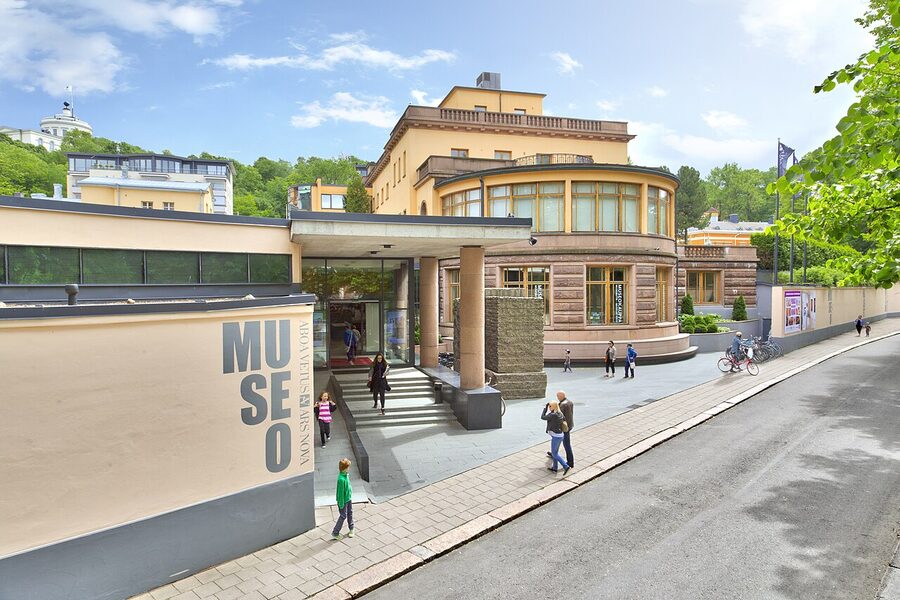 The exterior of the Aboa Vetus and Ars Nova museum on the east bank of the Aurajoki