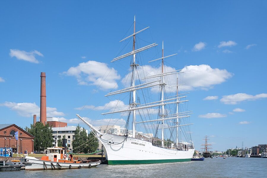 The Suomen Joutsen tall ship moored at Forum Marinum in Turku
